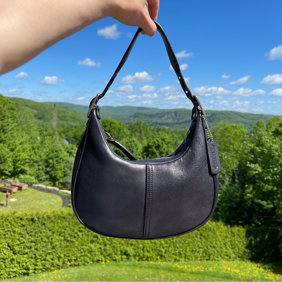 Coach Handbags - SOLD 🔴 Coach bag zoe 9593 black leather bag vintage RARE shoulder bag
